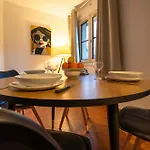 5 Personnes 50 M2 Hyper Centre *