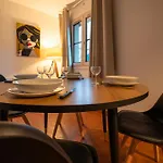 5 Personnes 50 M2 Hyper Centre *