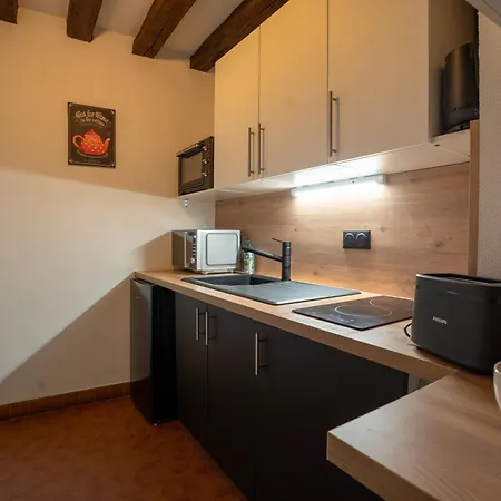 Апартаменты Centre 50 M2 Rue Sainte Croix Des Pelletiers *