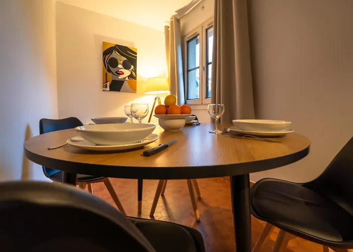 Centre 50 M2 Rue Sainte Croix Des Pelletiers *