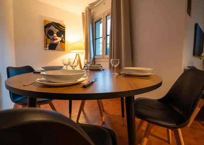 Centre 50 M2 Rue Sainte Croix Des Pelletiers *